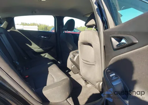 2018 Chevrolet Malibu Lt z USA, uszkodzony, nr VIN 1G1ZD5STXJF247940